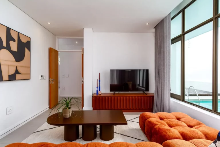 TV Lounge (B)
