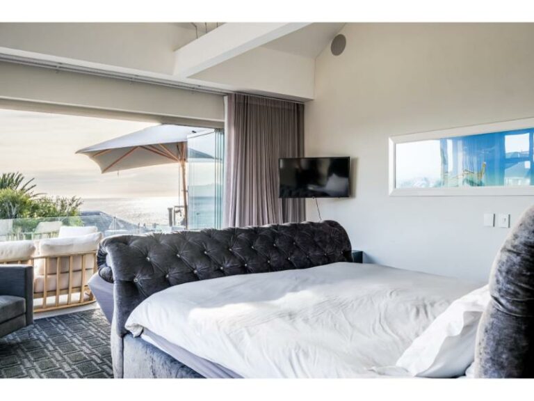 azzura-bedroom-relaxed-ambience