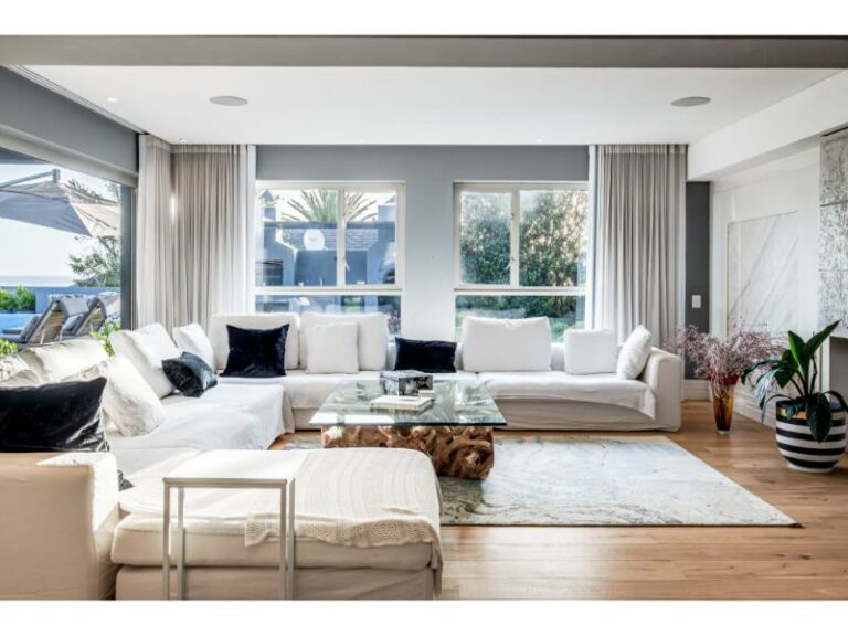 azzura-ernomous-living-room-tv