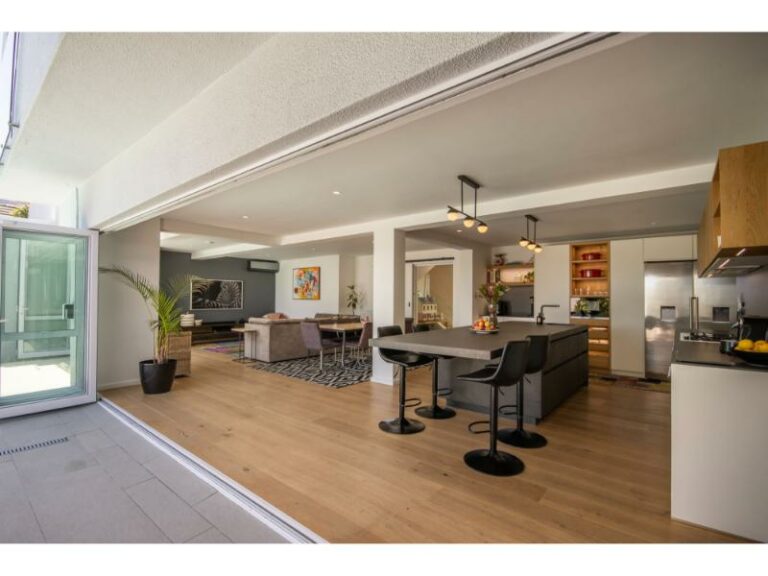 willesden-astonishing-lounge-dining-area