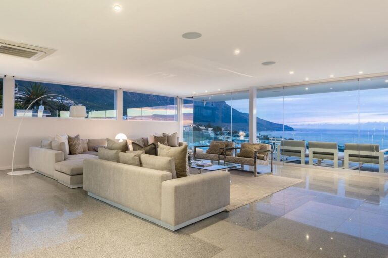 Villa-47-Camps-Bay-open-plan-lounge
