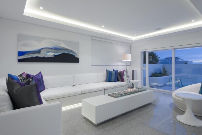 Villa-47-Camps-Bay-white-lounge