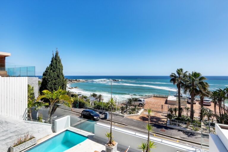White Cliffs Apartment (9)