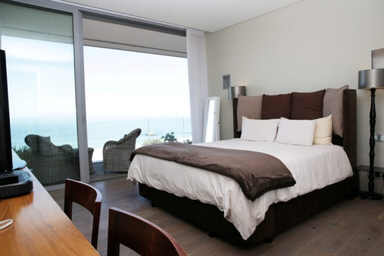 camps-bay-beach (7)