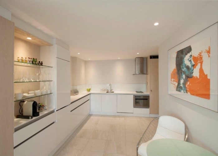 south-beach-pool-suite (2)