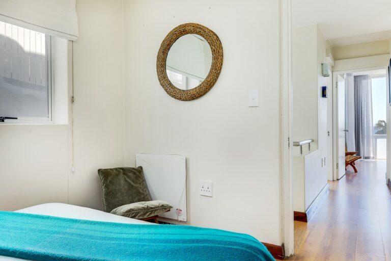 white-cliffs-apartment (1)
