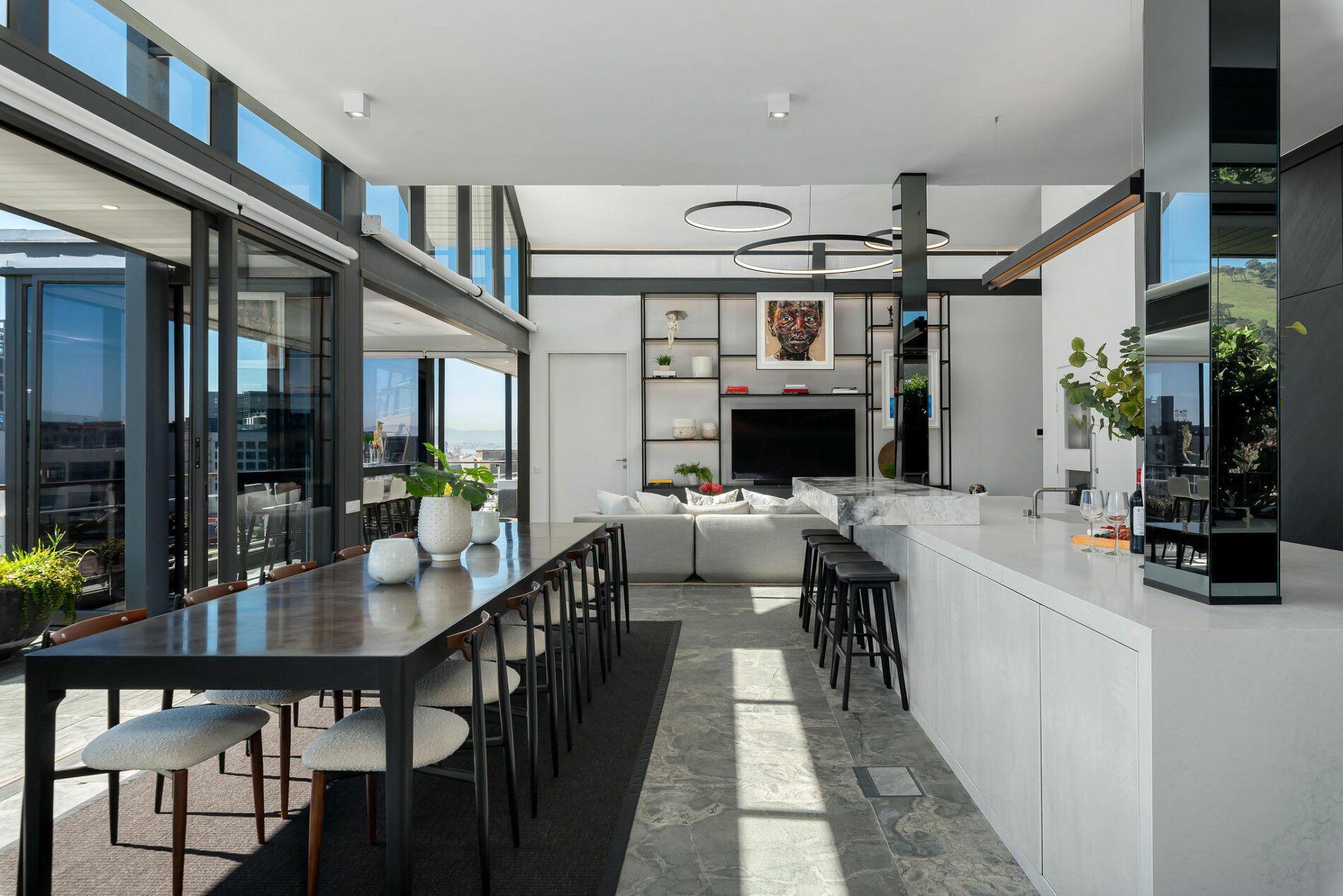 Penthouse 601 Dovenby | Cape Luxury Accommodation