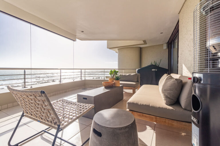 Crescent-bay-4