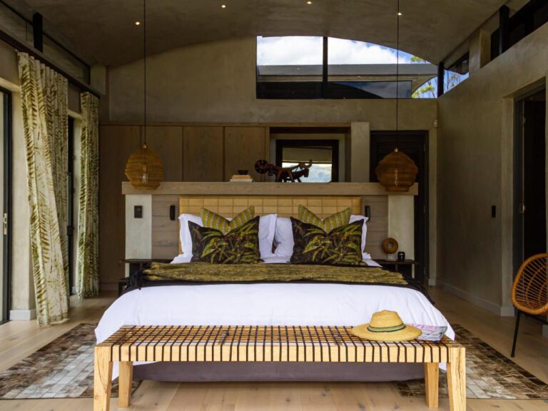 Perivoli-Lagoon-House-1