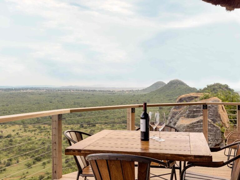 Ulusaba-Rock-Cliff-11