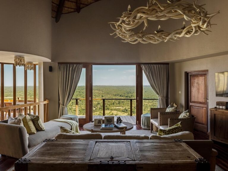 Ulusaba-Rock-Cliff-2