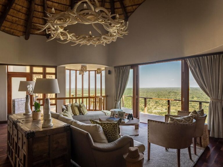 Ulusaba-Rock-Cliff-22