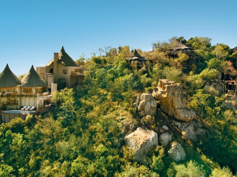 Ulusaba-Rock-Cliff-29