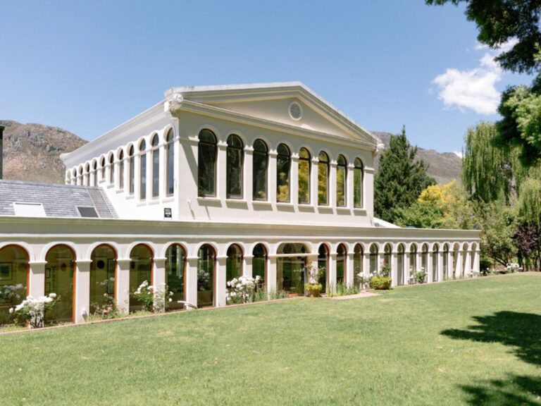 La roche manor (2)