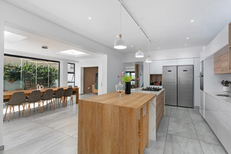 1509 ON STRAND (4)