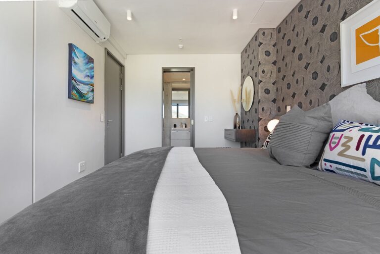 702onStrand14