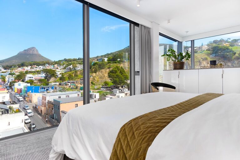 702onStrand16