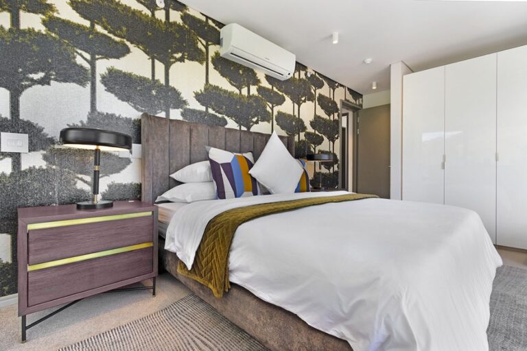 702onStrand18