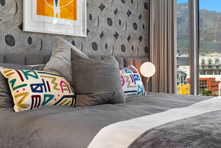 702onStrand6