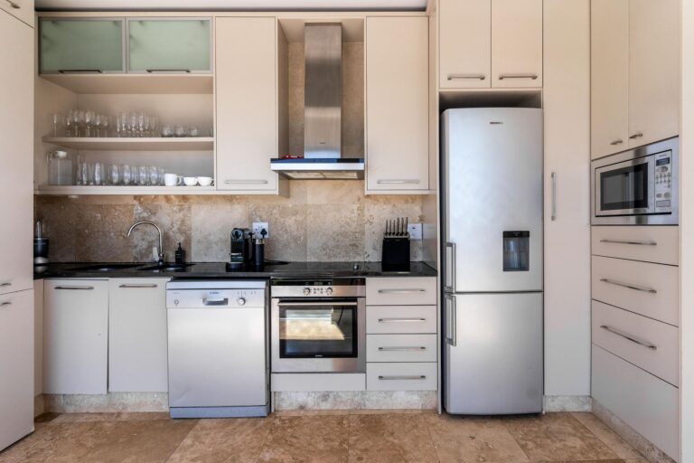Bakoven Serenity44
