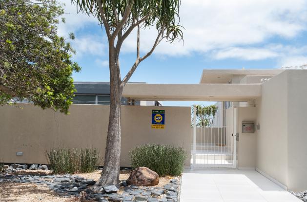 Camps Bay Grace17