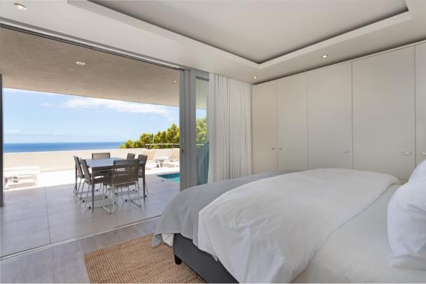 Camps Bay Grace2