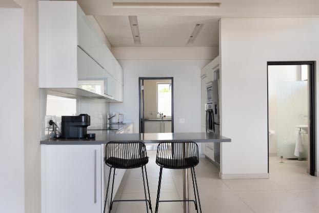 Camps Bay Grace32