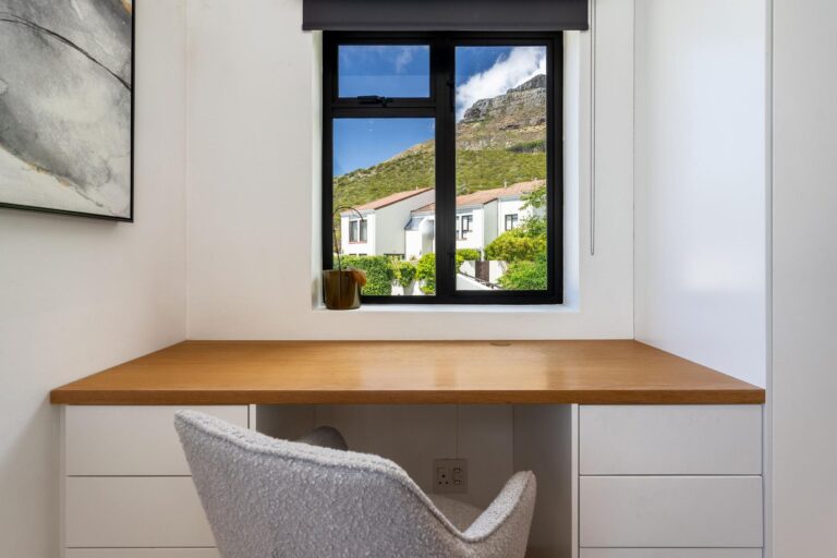 Camps Bay Nest18