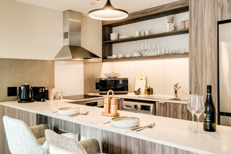 City Suite 1006 (8)