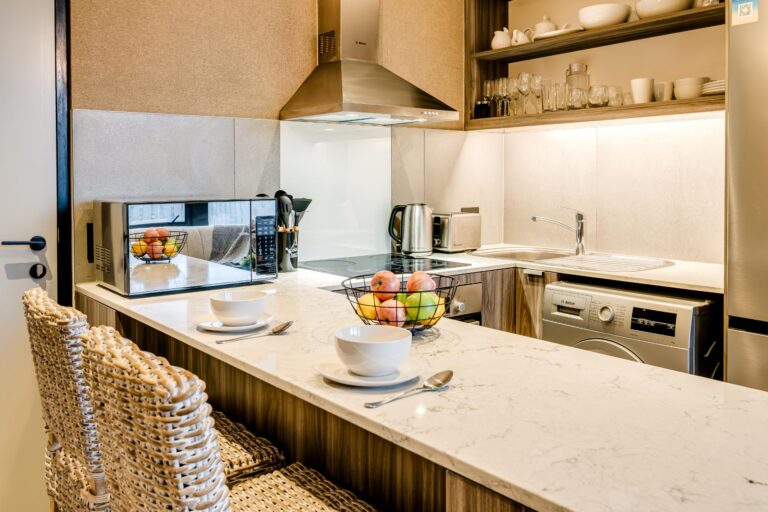 City Suite 1614 (9)