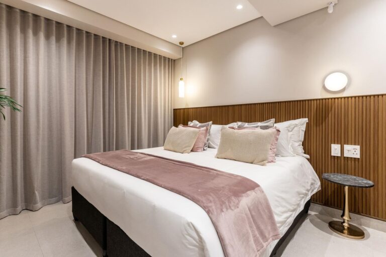 Lisburn on Clifton Villa47