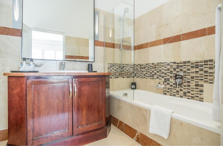OCEAN VIEW ELEGANCE (23)