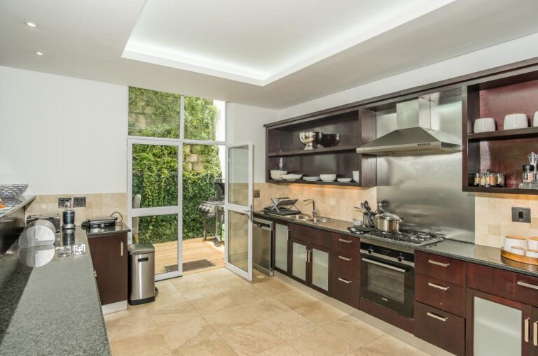 OCEAN VIEW ELEGANCE (45)