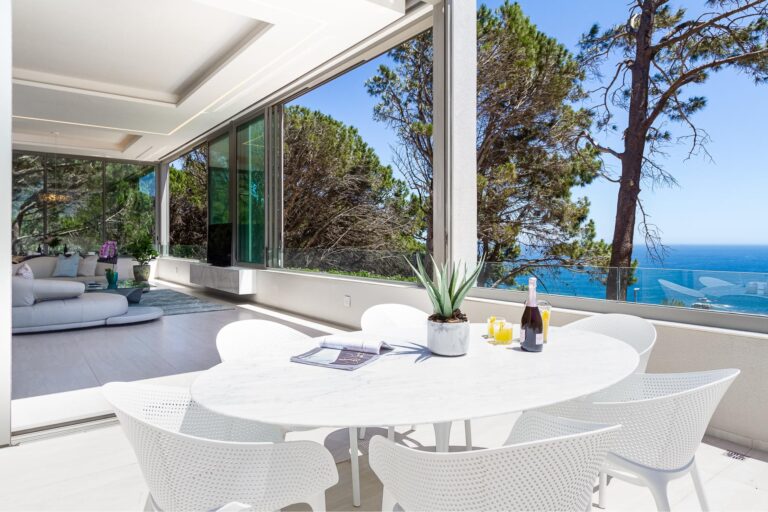 The Glasshouse19