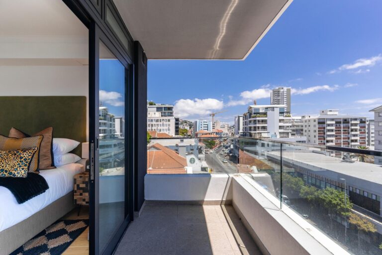 Topaz Views Apt12