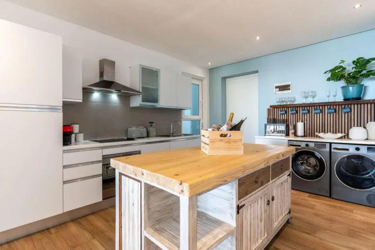 Thabisa-Kitchen-Apartments