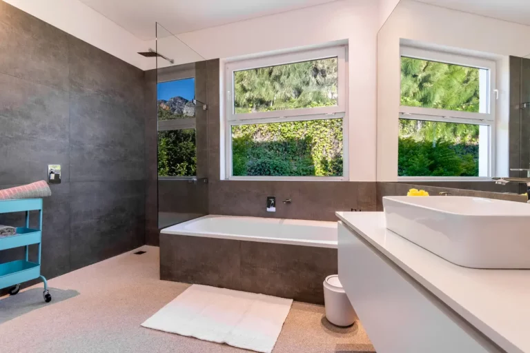 Thabisa-penthouse-Bedroom-3-Bathroom-