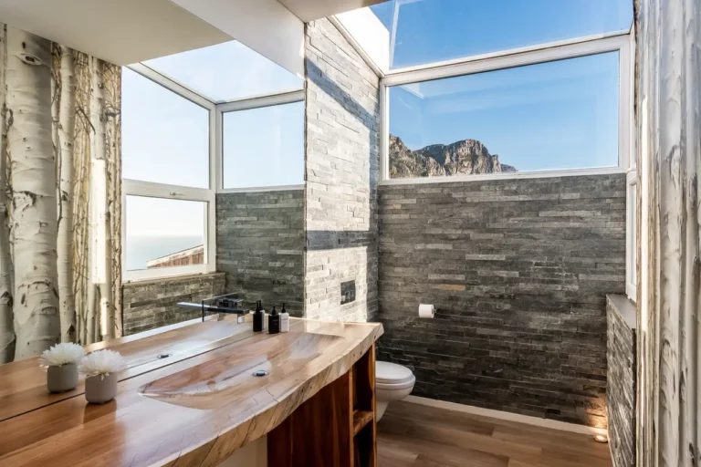 Thabisa-penthouse-Guest-Toilet