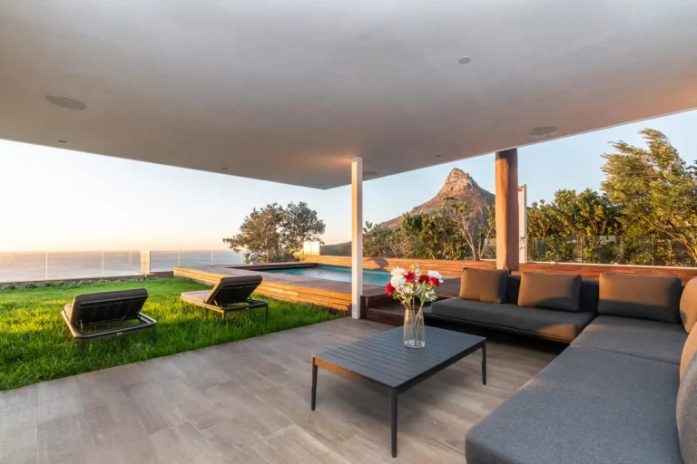 Thabisa-penthouse-Outside-Lounge-3