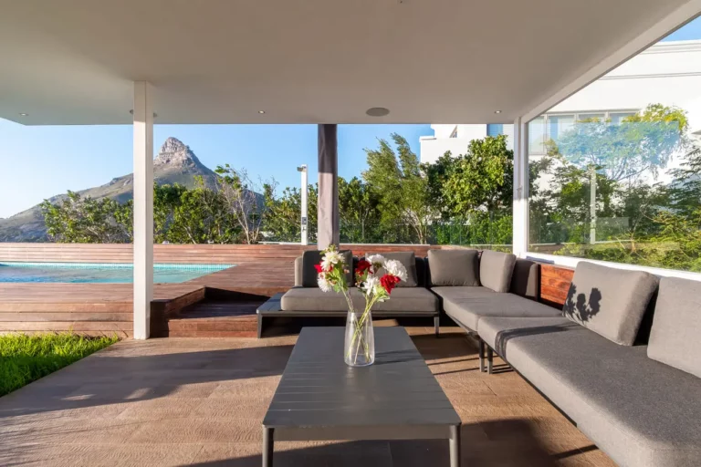 Thabisa-penthouse-Outside-Lounge
