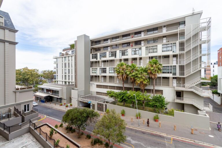 LUXURY CAPE ROYAL (3)
