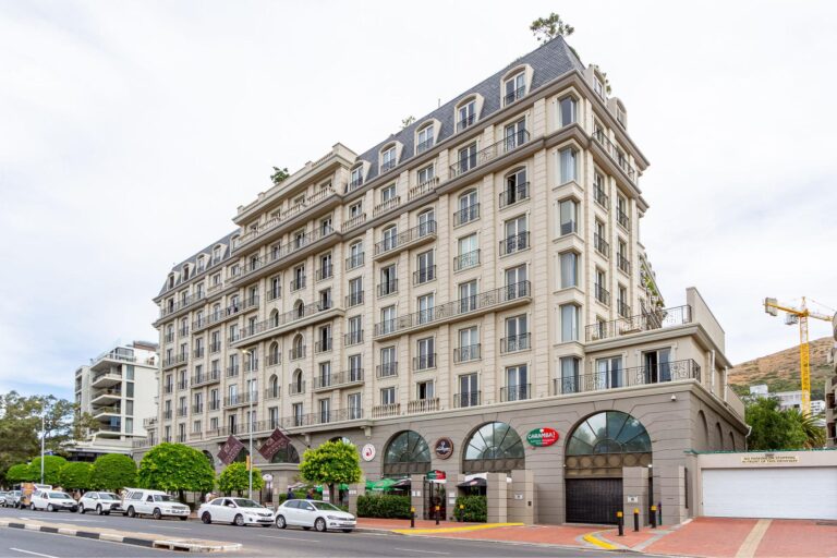 LUXURY CAPE ROYAL (5)