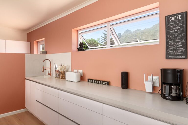 MALIBU COTTAGE- HOUT BAY (14)