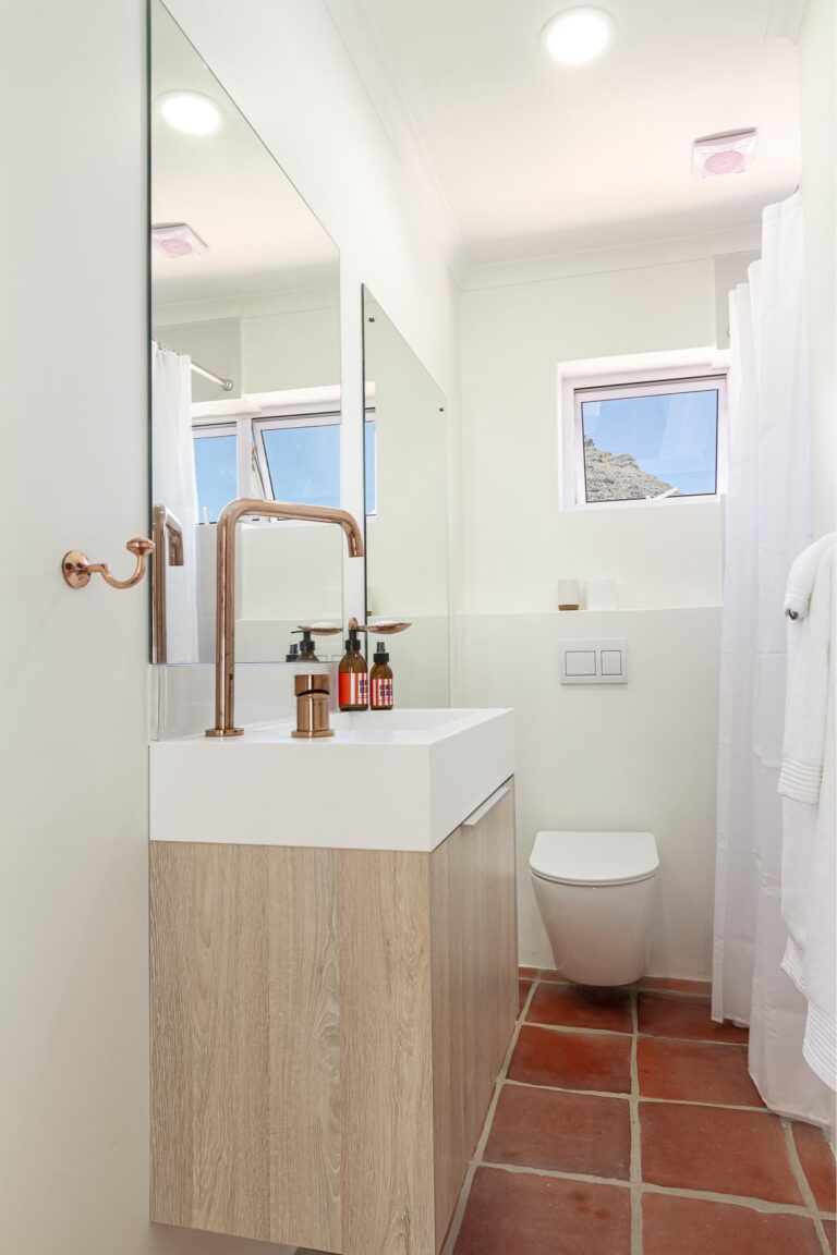 MALIBU COTTAGE- HOUT BAY (31)