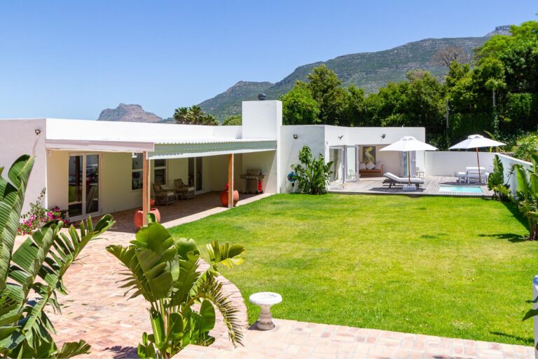 MALIBU COTTAGE- HOUT BAY (45)