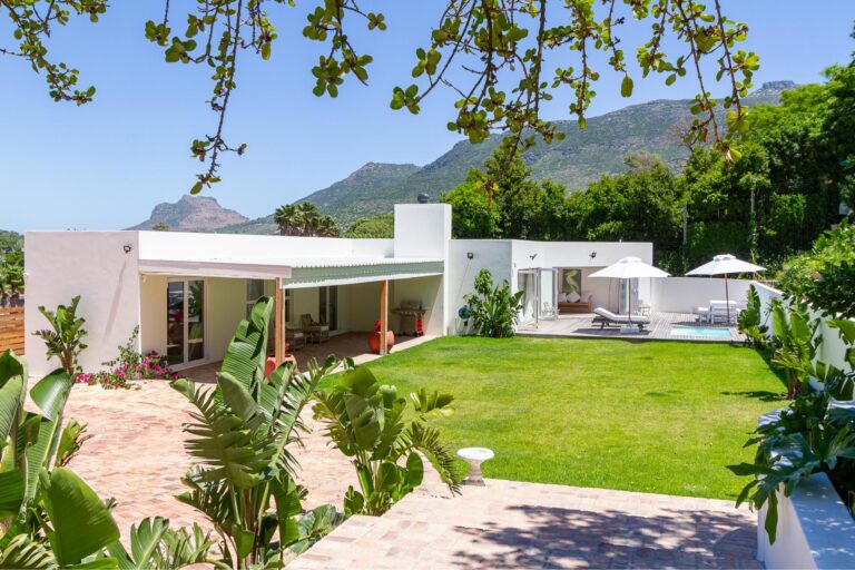 MALIBU COTTAGE- HOUT BAY (47)