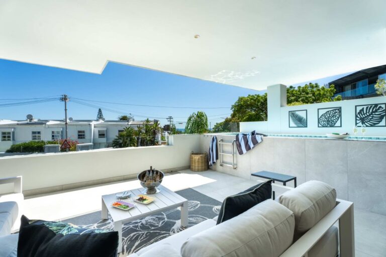 Terrace royal apartment (36)