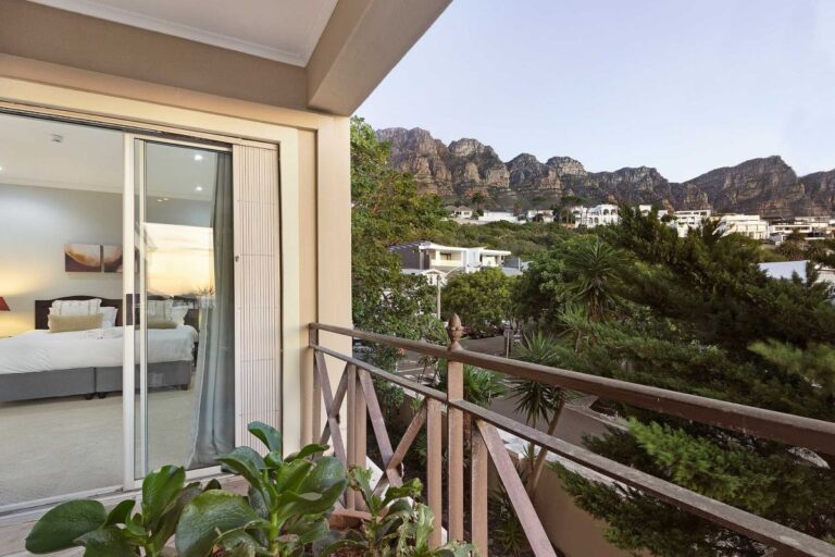 BEACHSIDE VILLA (35)