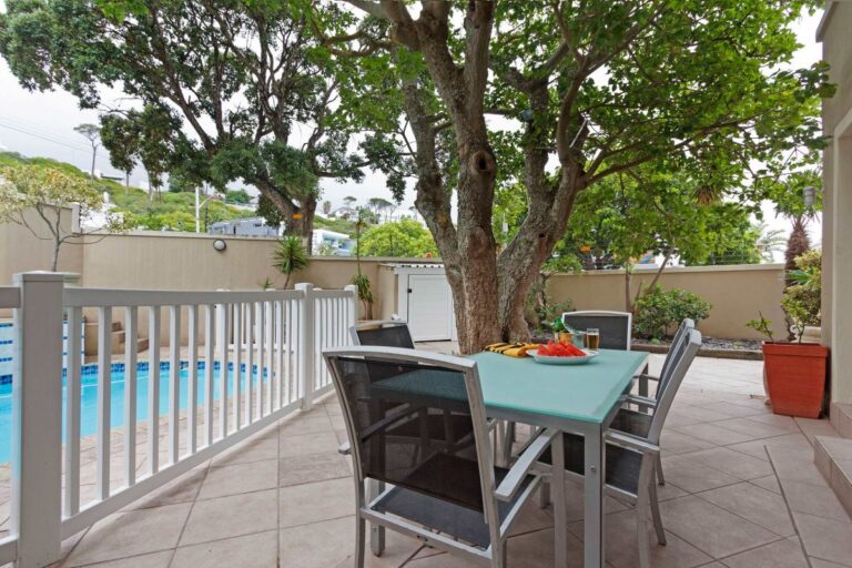 BEACHSIDE VILLA (5)