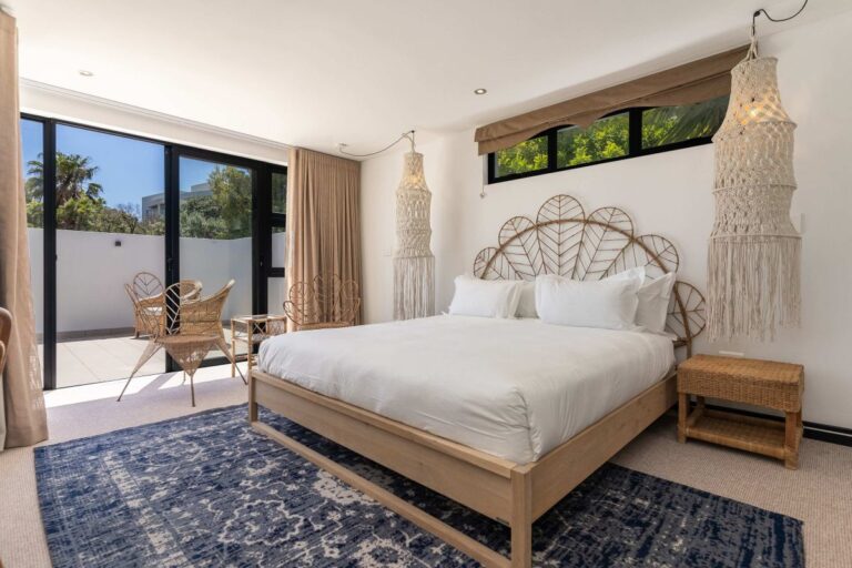 CAPE HOUSE (25)